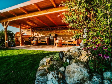 Penzion U TŘÍ RŮŽÍ - Adults Only, Breclav, República Checa