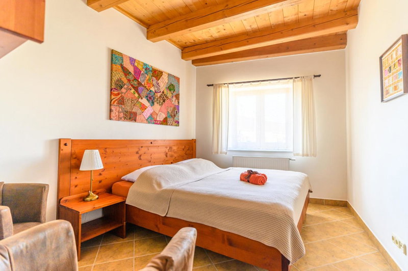 Penzion U TŘÍ RŮŽÍ - Adults Only, Breclav, República Checa