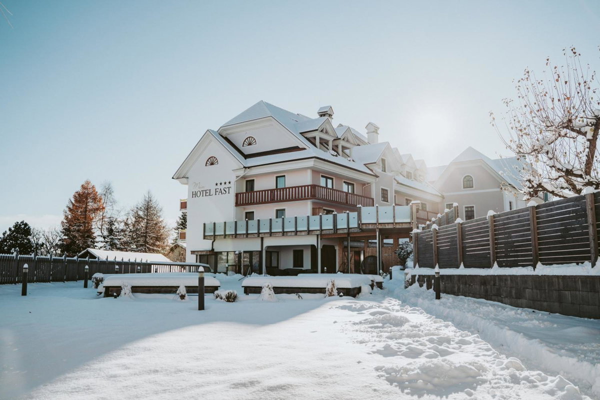 Отель · Mein Hotel Fast, Wenigzell