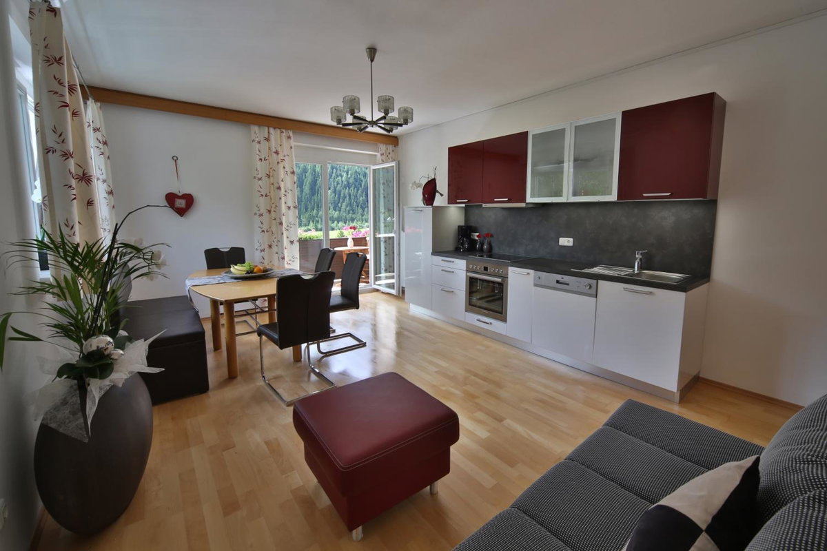 Hotel · Ferienhaus Viktoria, Abfaltersbach