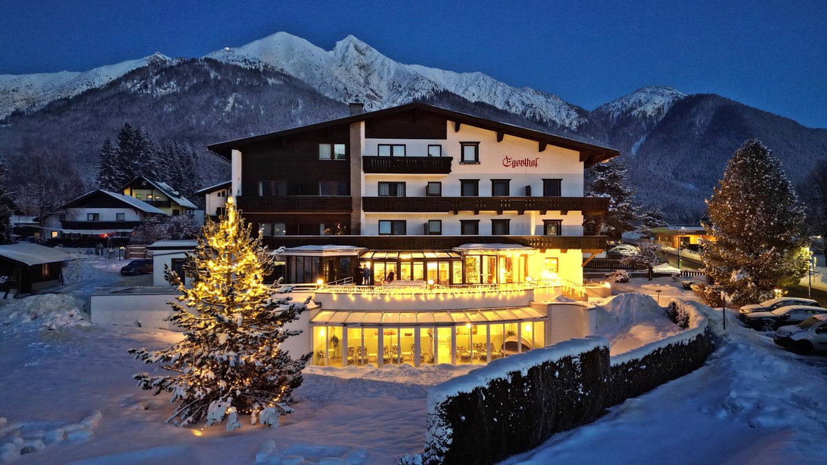 Отель · Hotel Egerthof B&B, Telfs
