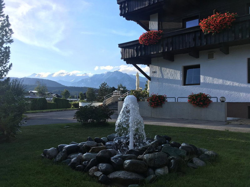 Hotel Egerthof B&B, Telfs, Австрия