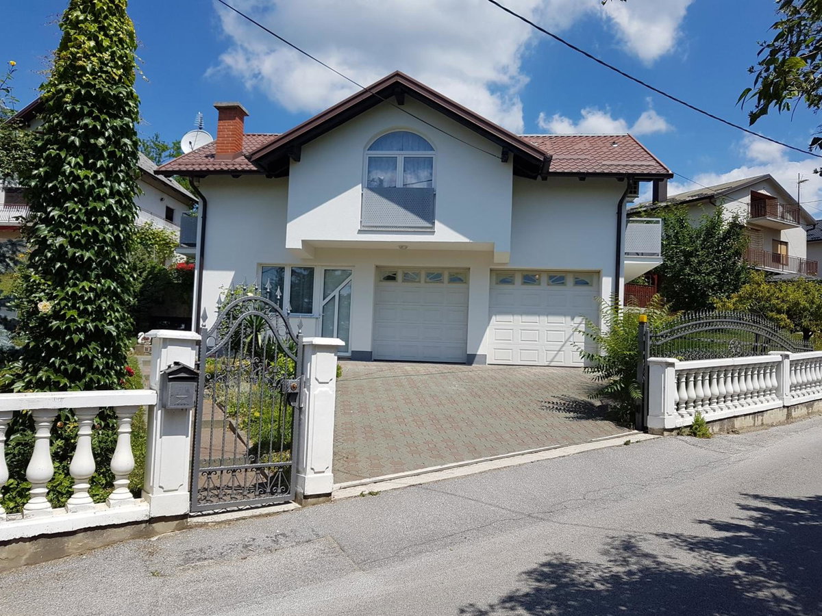 Hotel · Apartmani Hršak, Krapina