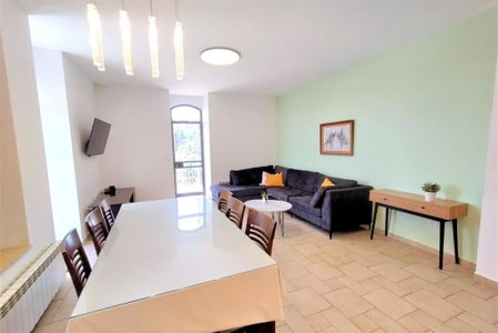 Family Apartment near Old City, West Jerusalem, Израиль
