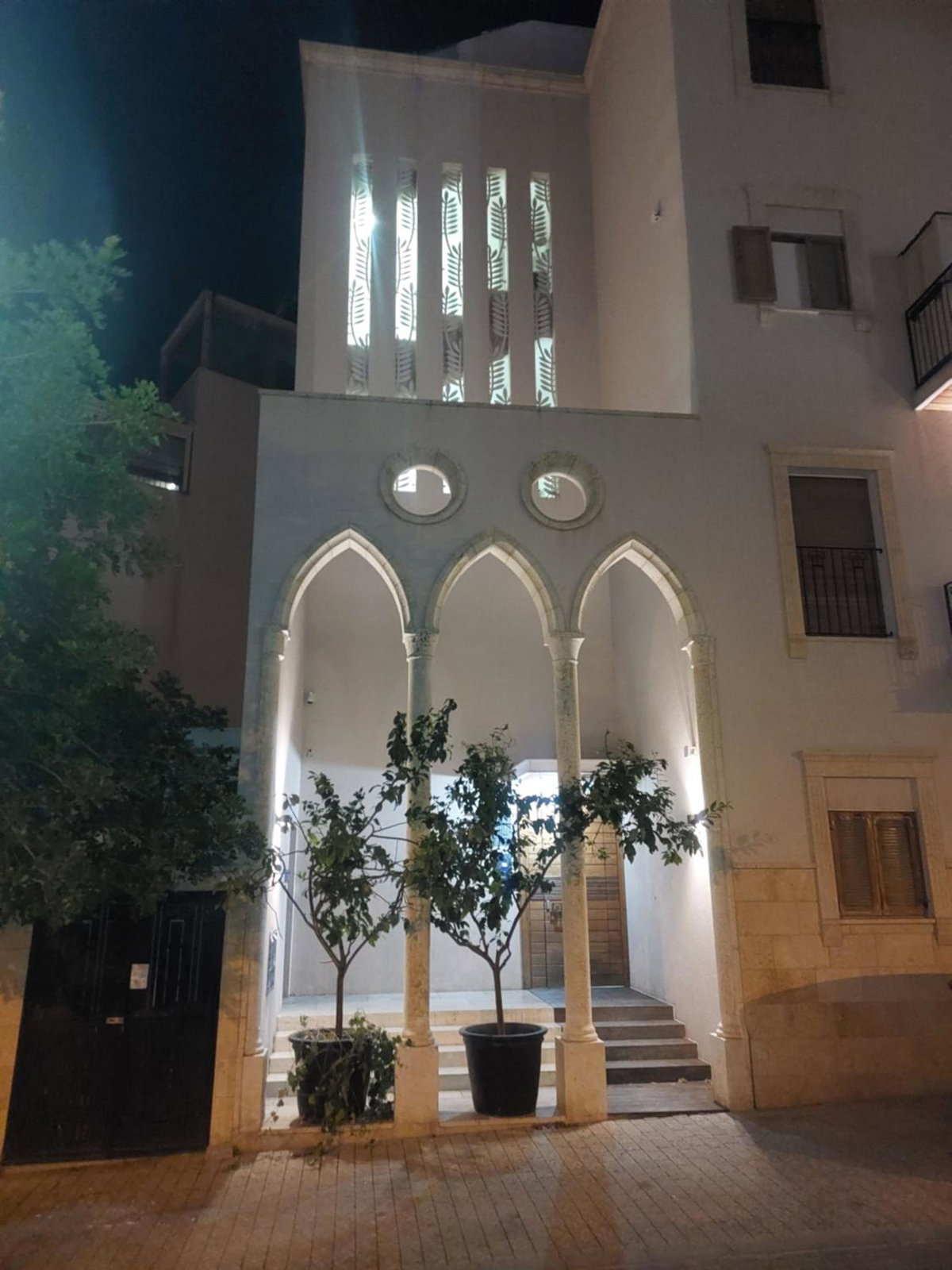 Jaffa Getaway sea front, luxury Duplex, Port & Old City 2m walk, Israel