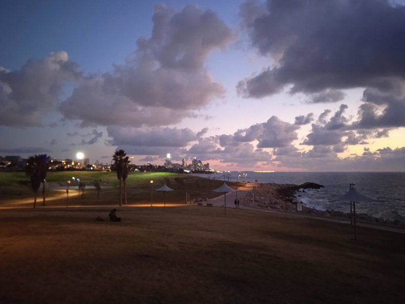 Jaffa Getaway sea front, luxury Duplex, Port & Old City 2m walk, Jaffa, Israel