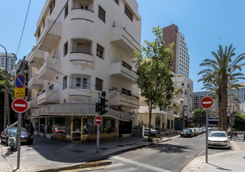 NEW! 2 BD Premium Beach house W/large balcony, Tel Aviv, Israel