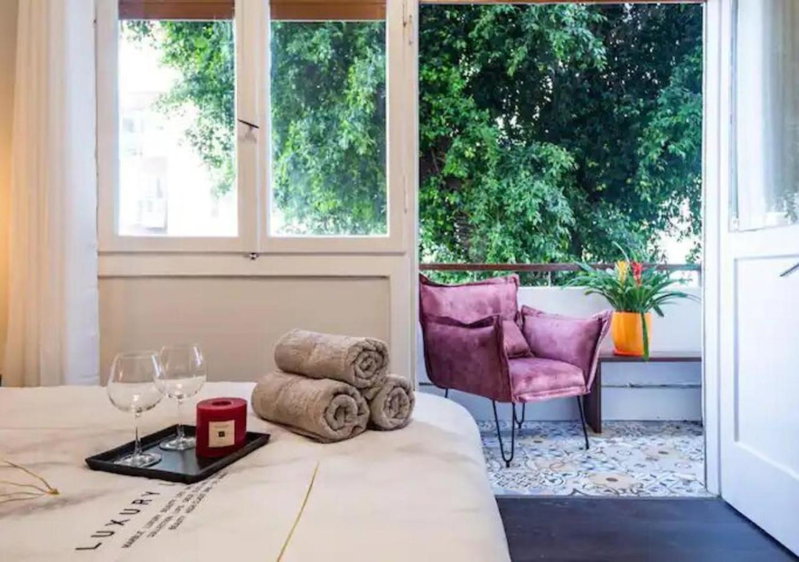 NEW! 2 BD Premium Beach house W/large balcony, Tel Aviv, Israel