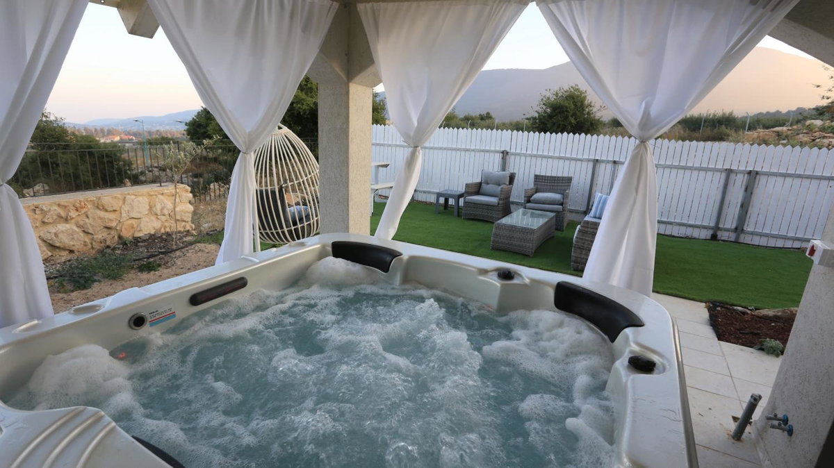 Hotel · הקצה- The Edge, Safed