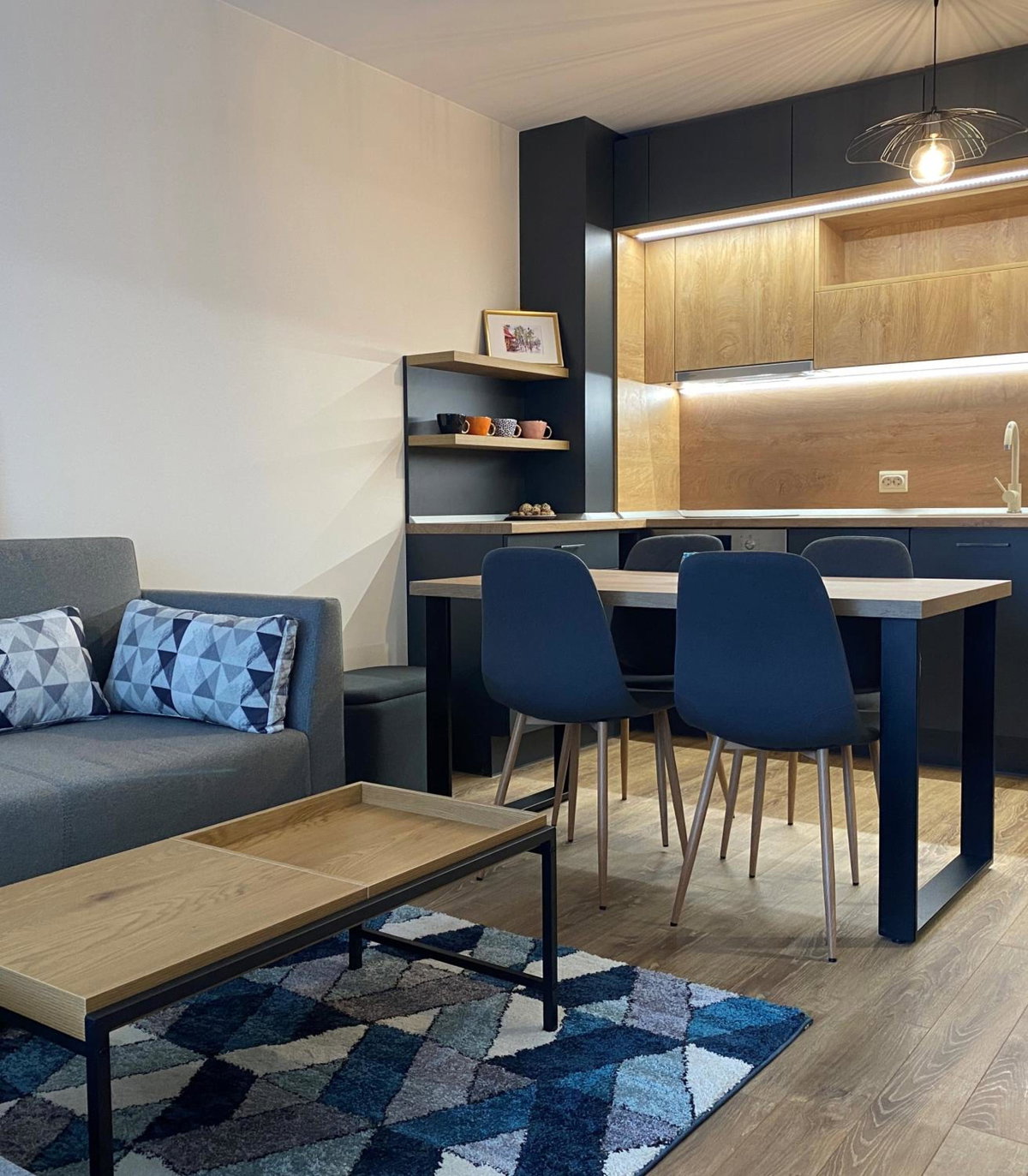Arletti Luxury Apartment, Болгария