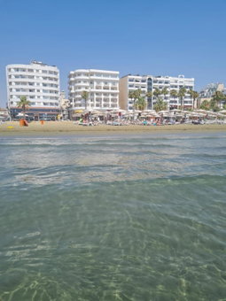 Alex Beach Apartment 33, Larnaca, Zypern