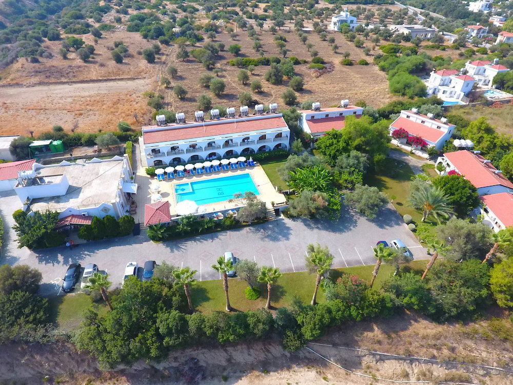 Hotel · Bare Hill Holiday Village, Kyrenia