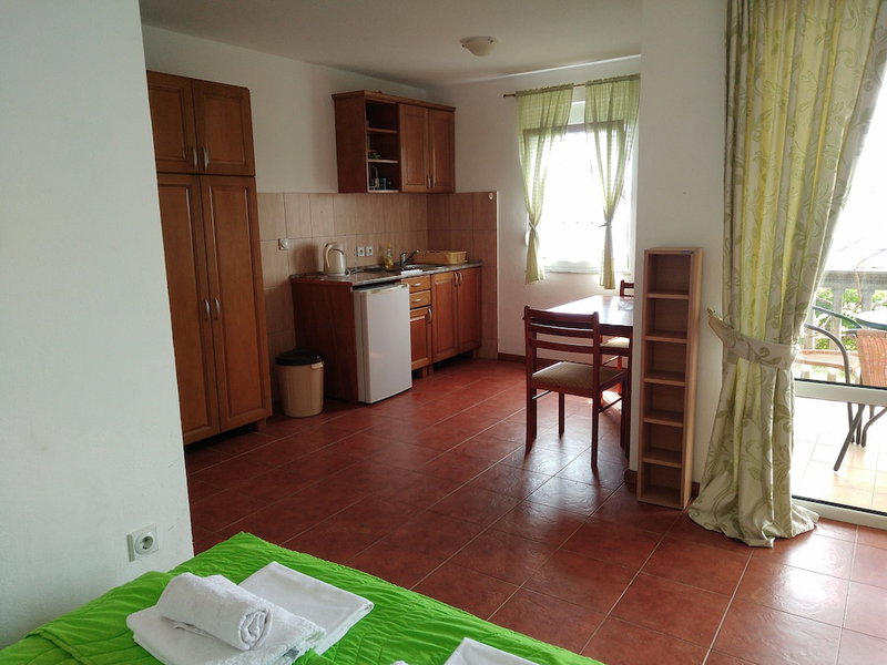 Majero Apartments, Utjeha, Черногория