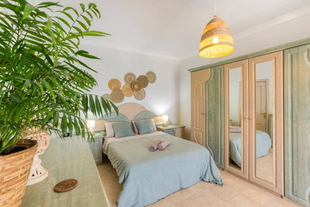 Lovely apartment next to the beach, St Paul's Bay, Malta