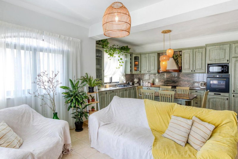 Lovely apartment next to the beach, St Paul's Bay, Malta