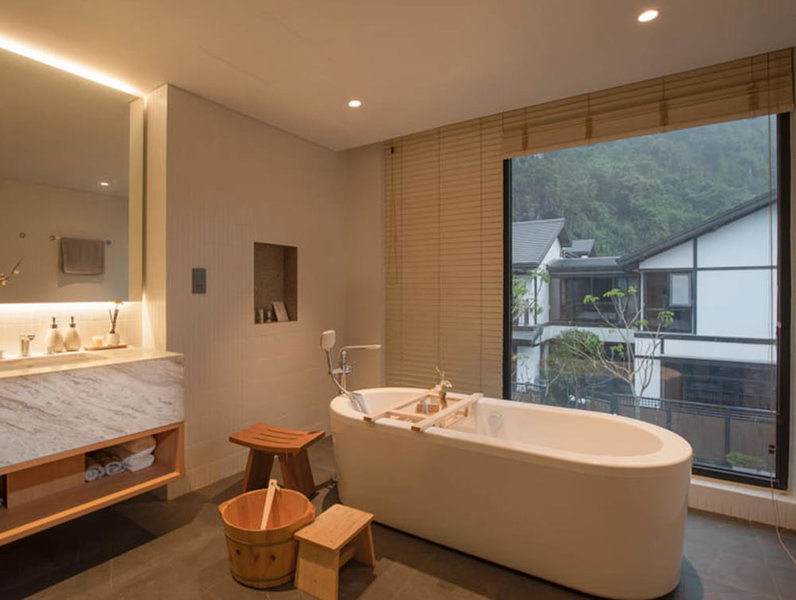 Yoko Onsen Quang Hanh, Cam Pha, Vietnam