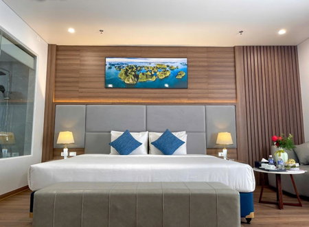 Central Halong Hotel, Ha Long, Vietnam