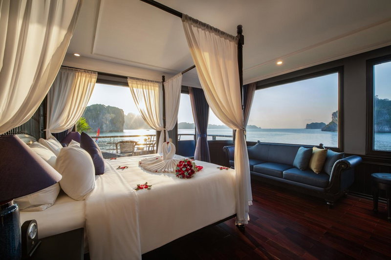 Rosy Cruises, Ha Long, Vietnam