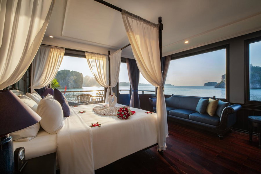 Rosy Cruises, Ha Long, Vietnam