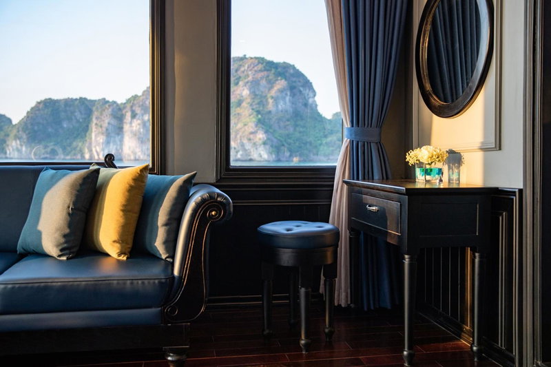 Rosy Cruises, Ha Long, Vietnam