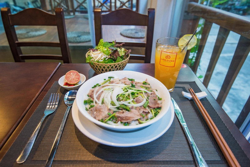 22housing Hotel & Apartment 81 Linh Lang, Hà Nội, Việt Nam