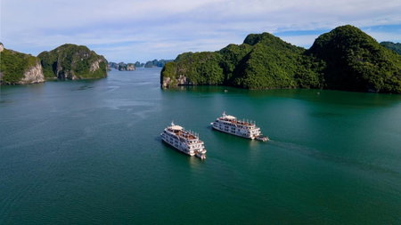 Paradise Elegance Cruise Halong, Ha Long, Vietnam