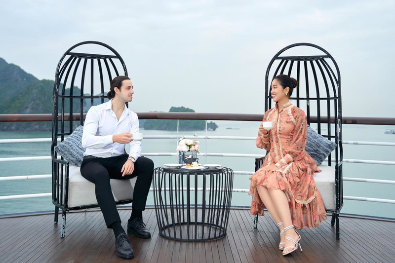 Paradise Elegance Cruise Halong, Ha Long, Vietnam