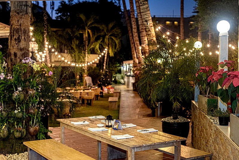 Lokal Phuket, คาทุ, ประเทศไทย
