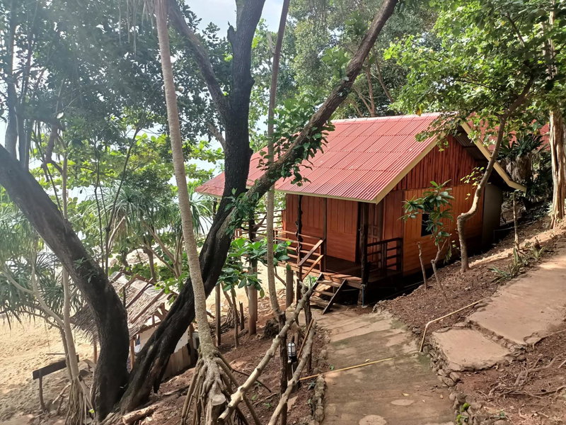 Jungle Hill Beach Bungalow, Ko Jum, Thailand