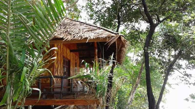Jungle Hill Beach Bungalow, Ko Jum, Thailand