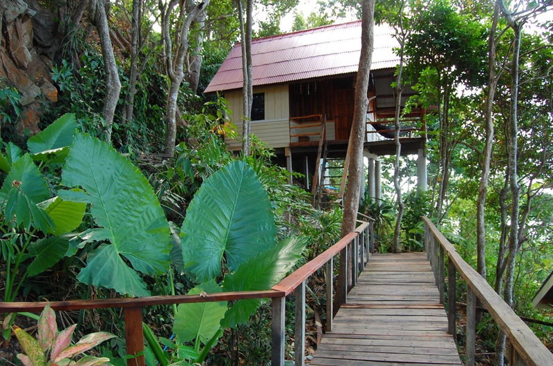 Jungle Hill Beach Bungalow, Ko Jum, Thailand