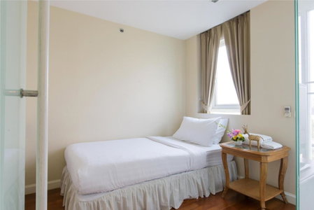 Sabai Sathorn Service Apartment, Маккасан, Таиланд