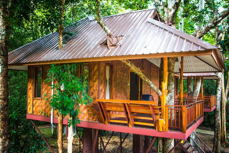 Baan Khao Sok Resort, Phanom, ประเทศไทย