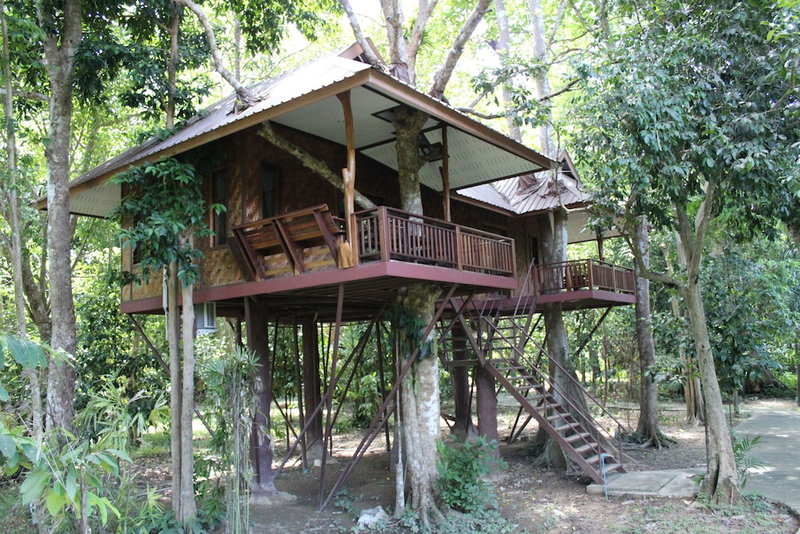 Baan Khao Sok Resort, Phanom, ประเทศไทย