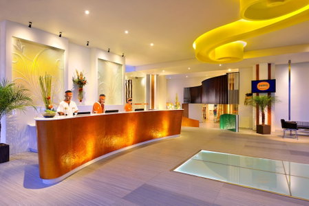 HARRIS Hotel & Residence Sunset Road Bali, Kuta, Indonesia