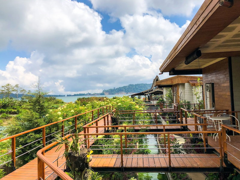 Pondanu Cabins By The Lake, Singaraja, Индонезия