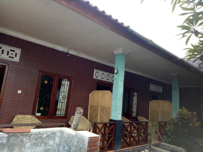 Krisna Bungalows and Restaurant, Mataram, Indonesia