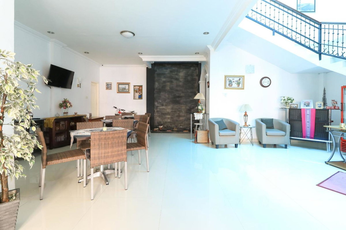 Ge JacMart Homestay Makassar, Индонезия