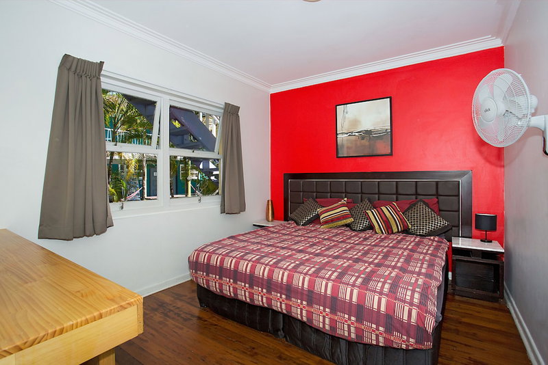 Backpackers In Paradise Resort - Hostel, Surfers Paradise, Australia