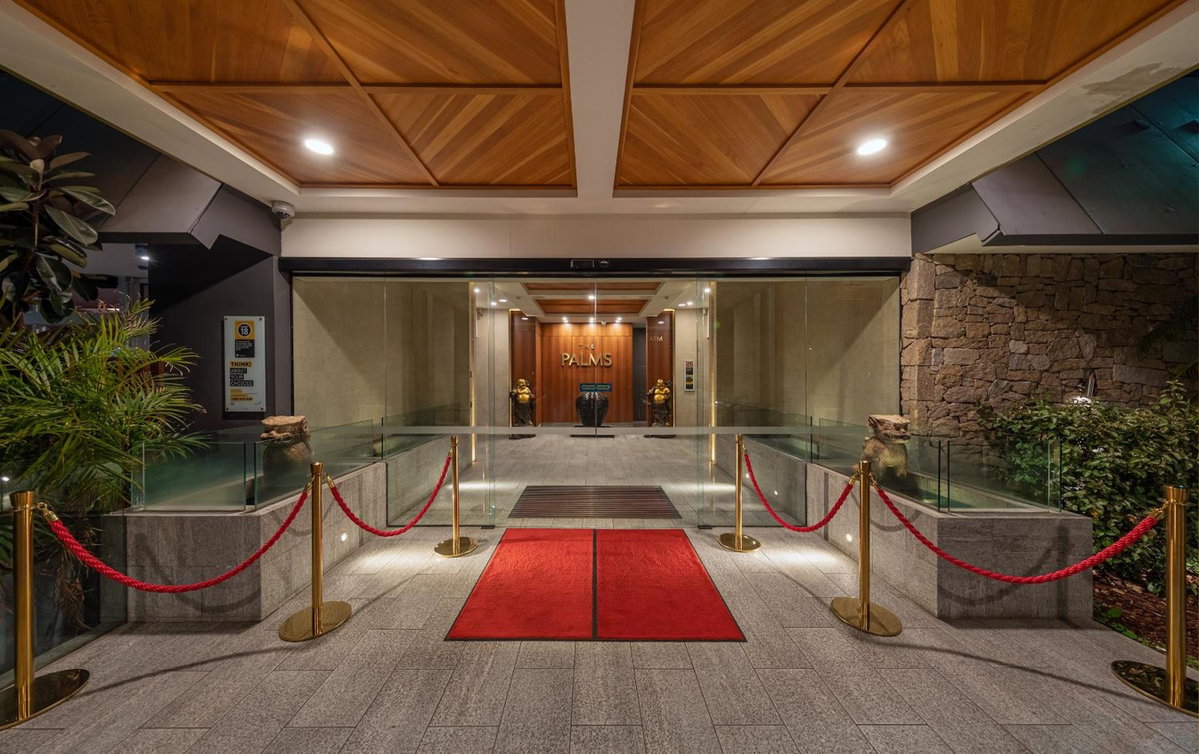 Palms Hotel, Australia