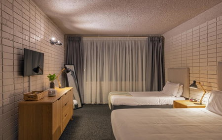 Palms Hotel, Greenacre, Australia