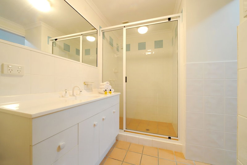 at Beach Court Holiday Villas, Cannonvale, Australien