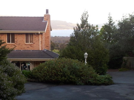 Waterview Gardens B&B, Hobart, Australia