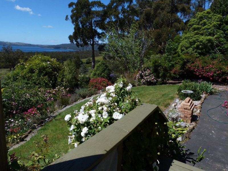 Waterview Gardens B&B, Hobart, Australia