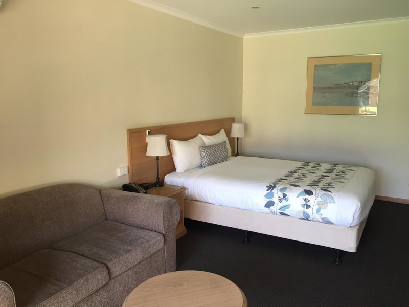 Bell Tower Inn, Wendouree, Australia