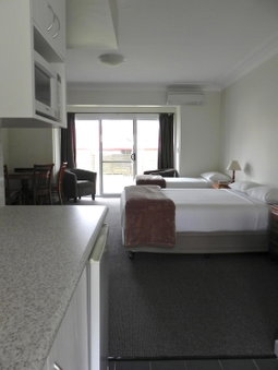 Moore Park Inn, Armidale, Australia