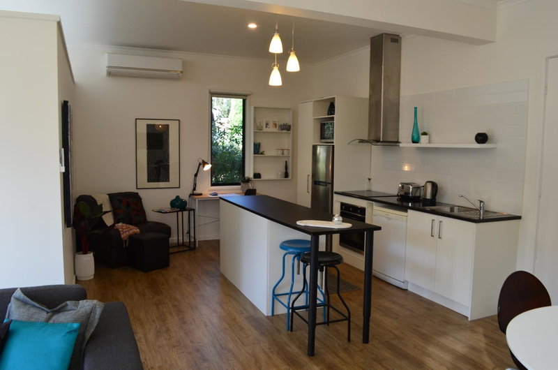 Hilltop Apartments Phillip Island, Cowes, Australia