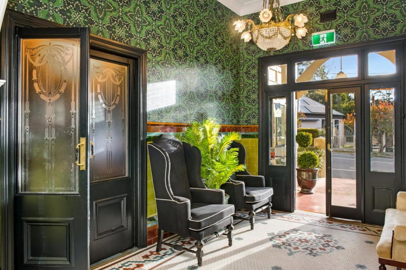 Victoria and Albert Guesthouse, Mount Victoria, Australia