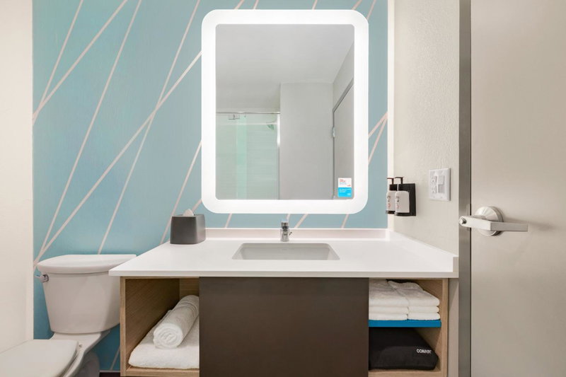 avid hotels - Orlando International Airport by IHG, Meadow Woods, Vereinigte Staaten