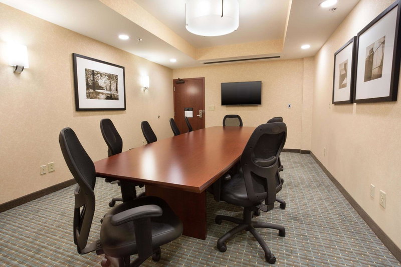 Drury Inn & Suites Burlington, Burlington, Estados Unidos